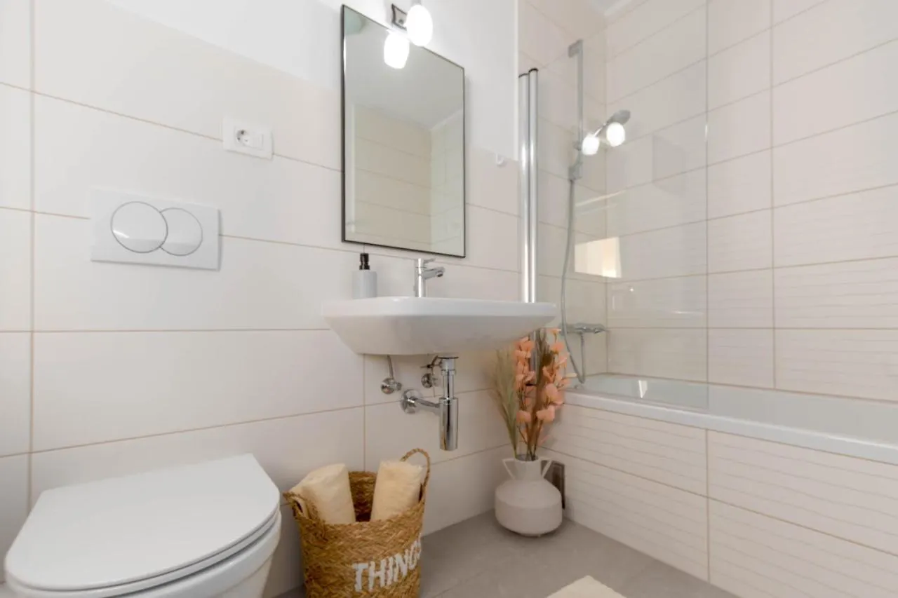 Newly Renovated Holiday Apartment Sirius Porec 0*,
